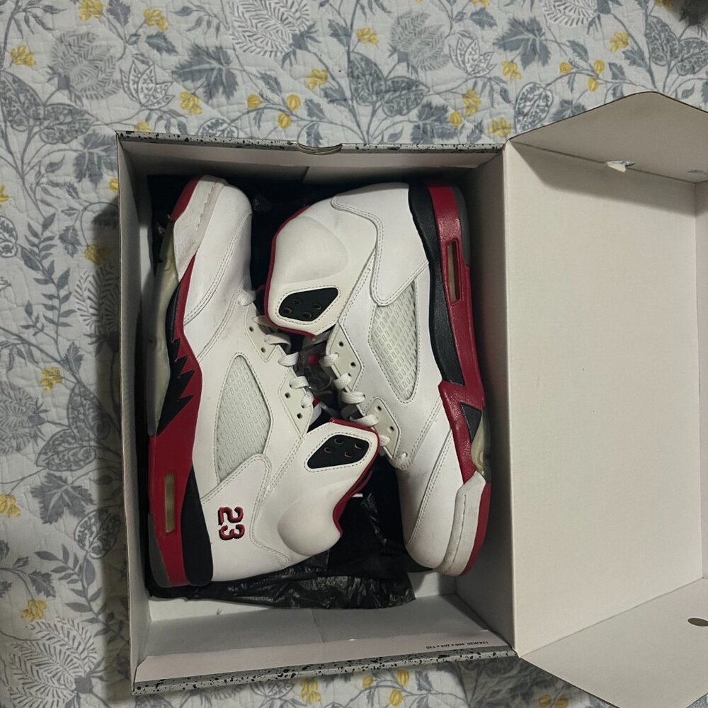 Air Jordan 5 Retro